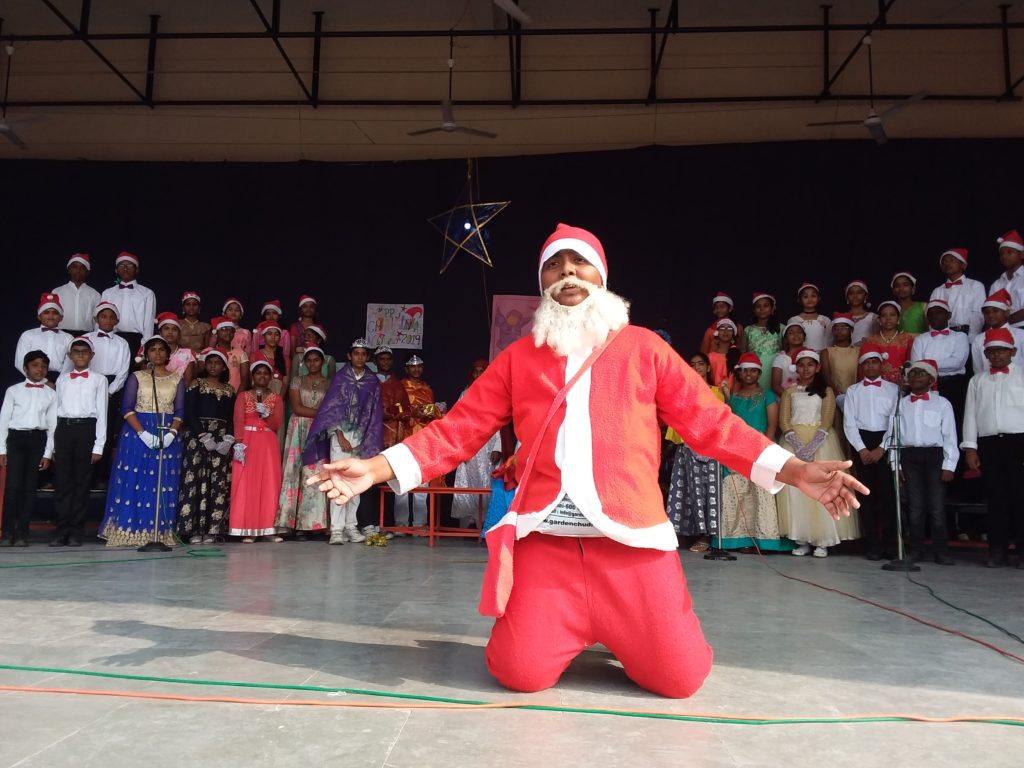 CHRISTMAS ASSEMBLY PRESENTATION
