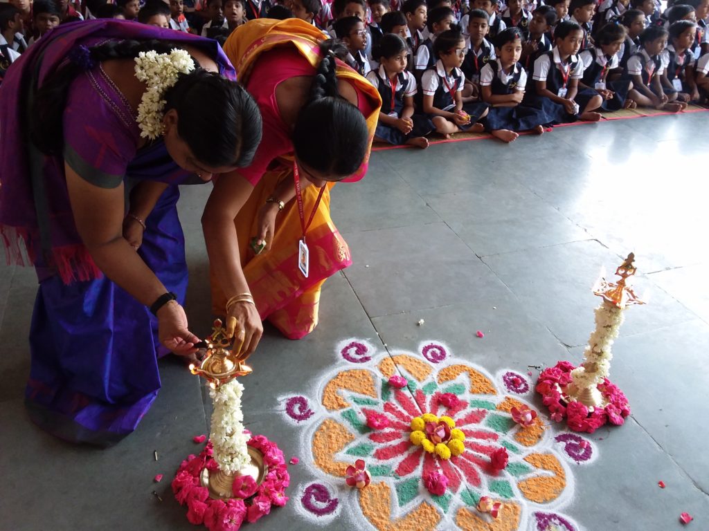 GURUVANDHANAM
