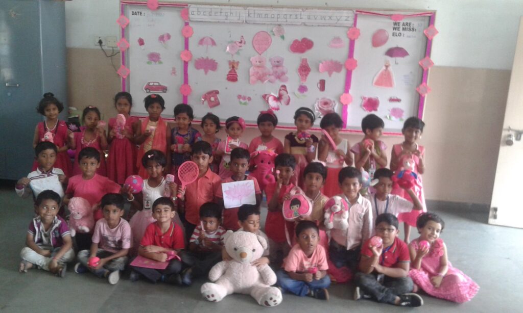 COLOUR DAY-PINK