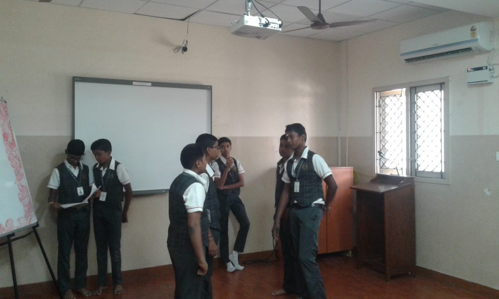 Project Display Std. IX